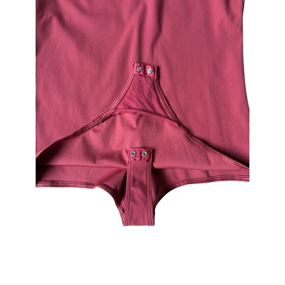 SPANX Suit Yourself Ribbed Long Sleeve Turtleneck Bodysuit size L Coral Red - Picture 8 of 9